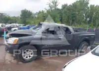 2005 Nissan TITAN фото