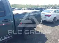 2005 Nissan TITAN фото
