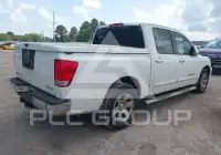 2005 Nissan TITAN фото