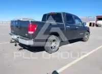 2005 Nissan TITAN фото