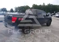 2005 Nissan TITAN фото