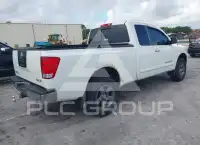 2005 Nissan TITAN photo