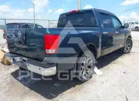 2005 Nissan TITAN фото