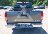 2005 Nissan FRONTIER photo