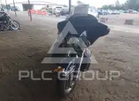 2005 Harley-Davidson FLHTCU photo