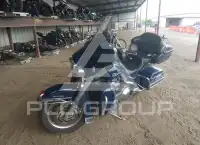 2005 Harley-Davidson FLHTCU photo