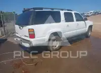2005 Chevrolet Suburan photo