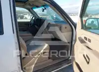 2005 Chevrolet Suburan фото