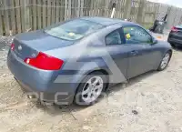 2005 Infinity G35 photo