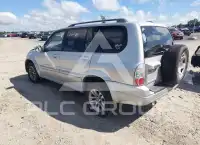 2005 Suzuki XL7 photo
