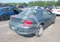 2005 Dodge Stratus фото