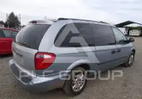2005 Dodge Grand Caravan photo