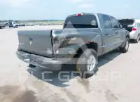 2005 Dodge DAKOTA фото