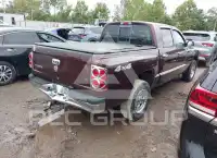 2005 Dodge DAKOTA photo