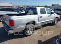 2005 Dodge DAKOTA photo