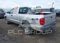 2005 Dodge DAKOTA photo