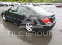 2005 Acura RL photo