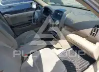 2005 Honda CR-V photo