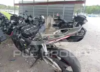 2005 Honda CBR1000 фото