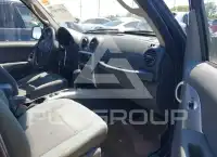 2005 Jeep LIBERTY фото