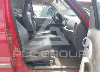 2005 Jeep LIBERTY фото