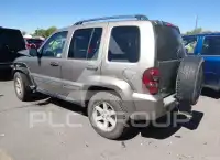 2005 Jeep LIBERTY фото