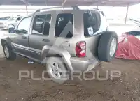 2005 Jeep LIBERTY фото