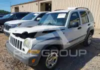 2005 Jeep LIBERTY фото