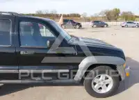 2005 Jeep LIBERTY photo