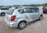 2005 Pontiac VIBE photo