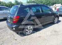 2005 Pontiac VIBE photo