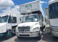 2005 Freightliner  photo