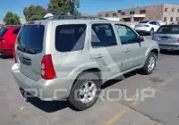 2005 Mazda Tribute photo