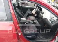 2005 Mazda 3 photo