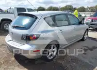 2005 Mazda 3 photo
