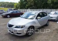 2005 Mazda 3 photo