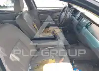 2005 Lincoln Town photo