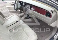 2005 Lincoln Town фото