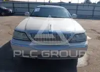 2005 Lincoln Town фото