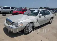 2005 Lincoln Town фото