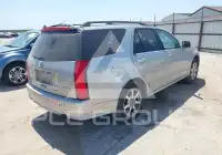 2005 Cadillac SRX фото