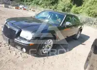 2005 Chrysler 300 фото