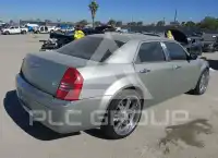 2005 Chrysler 300 photo