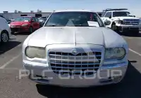 2005 Chrysler 300 photo