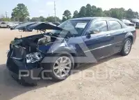 2005 Chrysler 300 photo