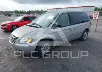 2005 Chrysler TOWN & COUNTRY фото