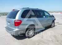 2005 Chrysler TOWN & COUNTRY фото