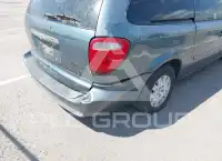 2005 Chrysler TOWN & COUNTRY фото