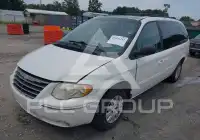2005 Chrysler TOWN & COUNTRY фото