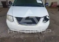 2005 Chrysler TOWN & COUNTRY фото